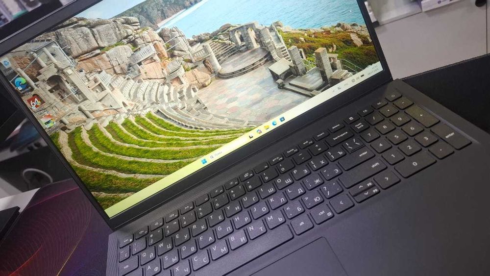 Ноутбук Dell Vostro 15