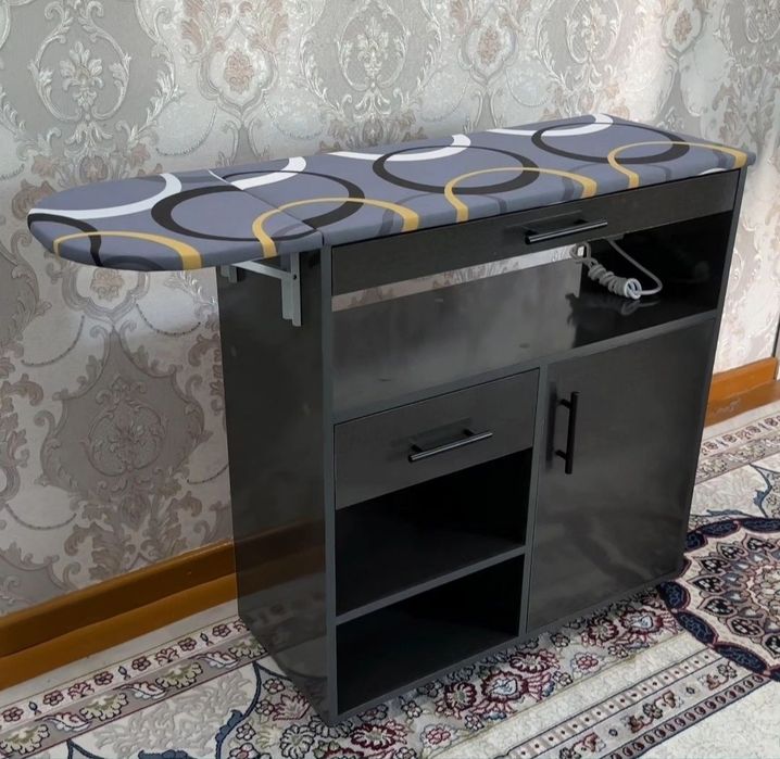 Гладильная доска, тумба ,камод и сушилка