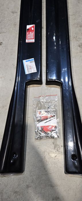 Praguri BMW X4 G02 2018-2021 M-packet Maxton Design