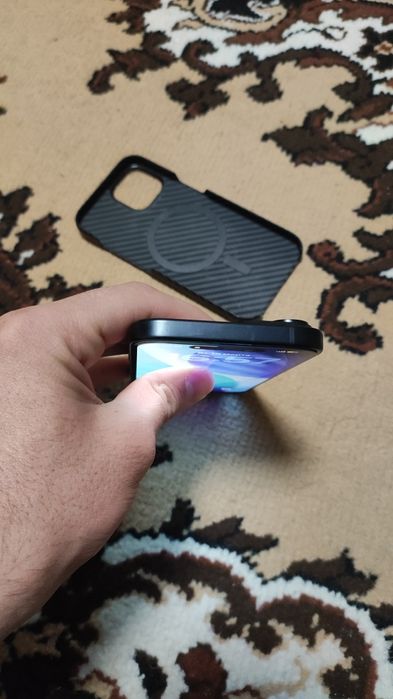 iPhone 15 в идеальном состоянии