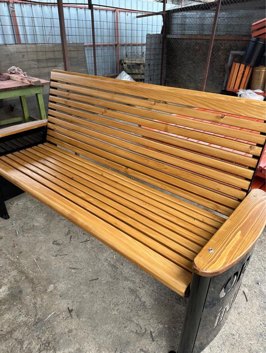 De vanzare banci seturi masa cu banci