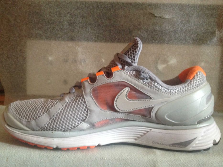 Adidasi Nike Lunarclipse