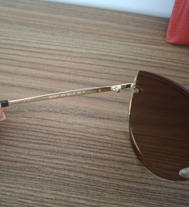 Дамски слънчеви очила Guess