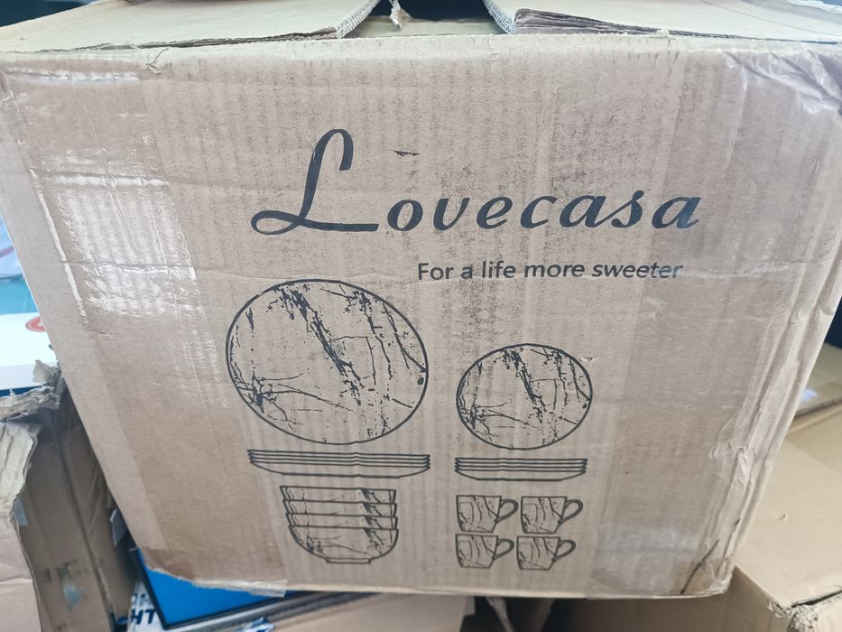 Комплект порцеланови съдове LOVECASA от 16 части