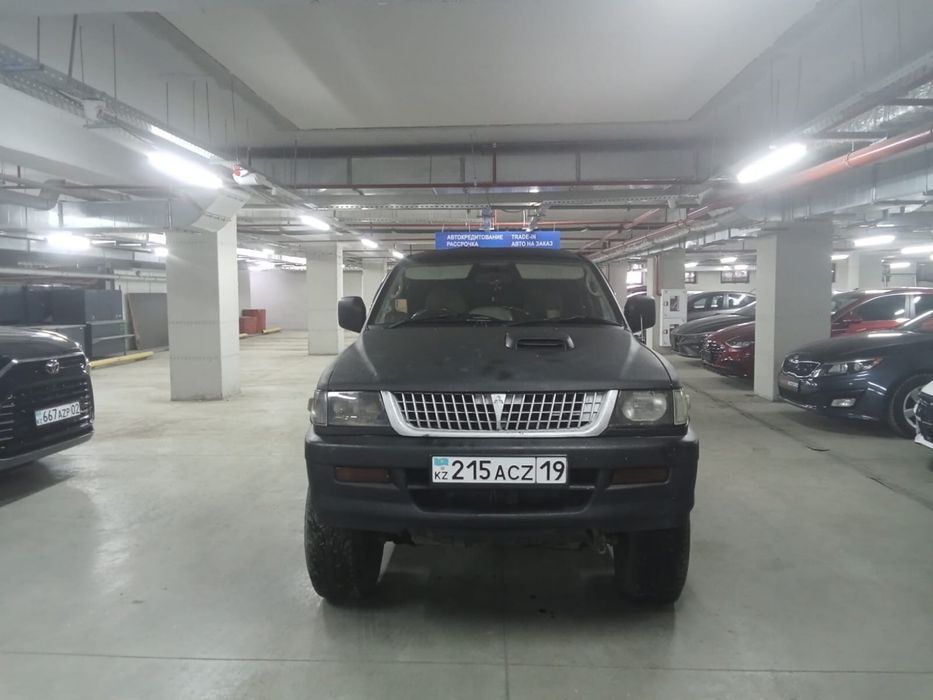 Продам Mitsubishi Challennger