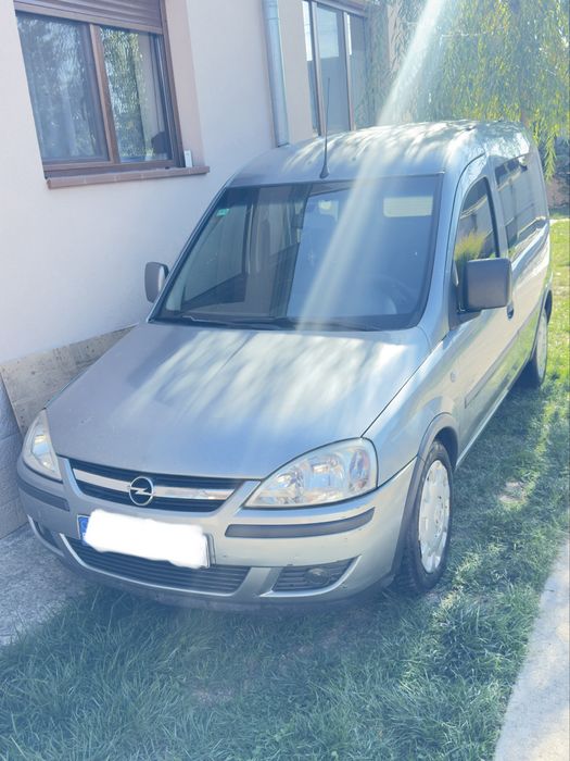 Opel astra  cdti 2011