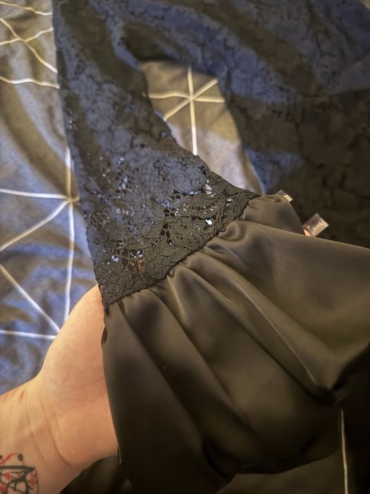 Платье, черное с кружевами