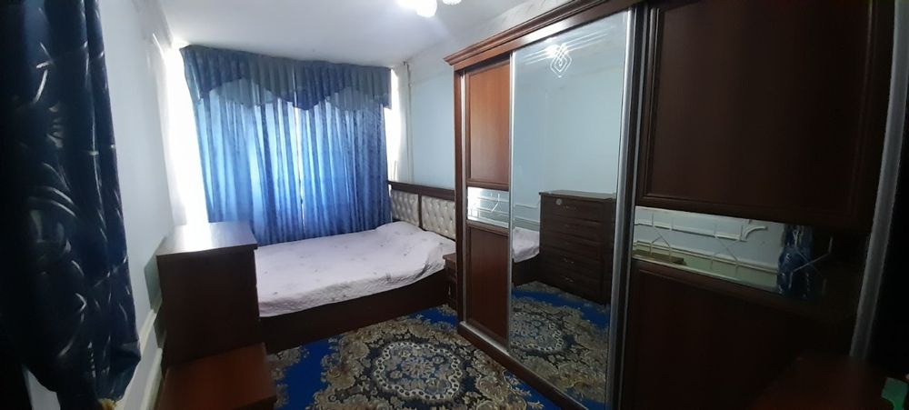 Olmaliq shahar, oydin bozor togrisida, 2-etaj 3-xonali uy remonti yaxs