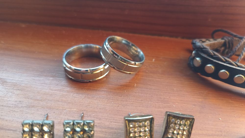 Аксесоари, обеци, пръстен и кожена гривна "Best Friends"