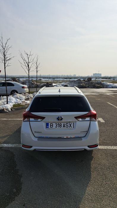 Vând Toyota Auris Hibrid 2018 cu GPL