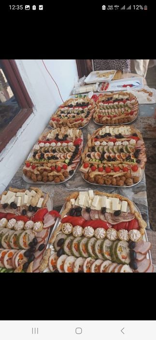 Corturi de inchiriat