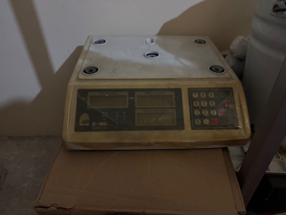 Весы . Весы старинные