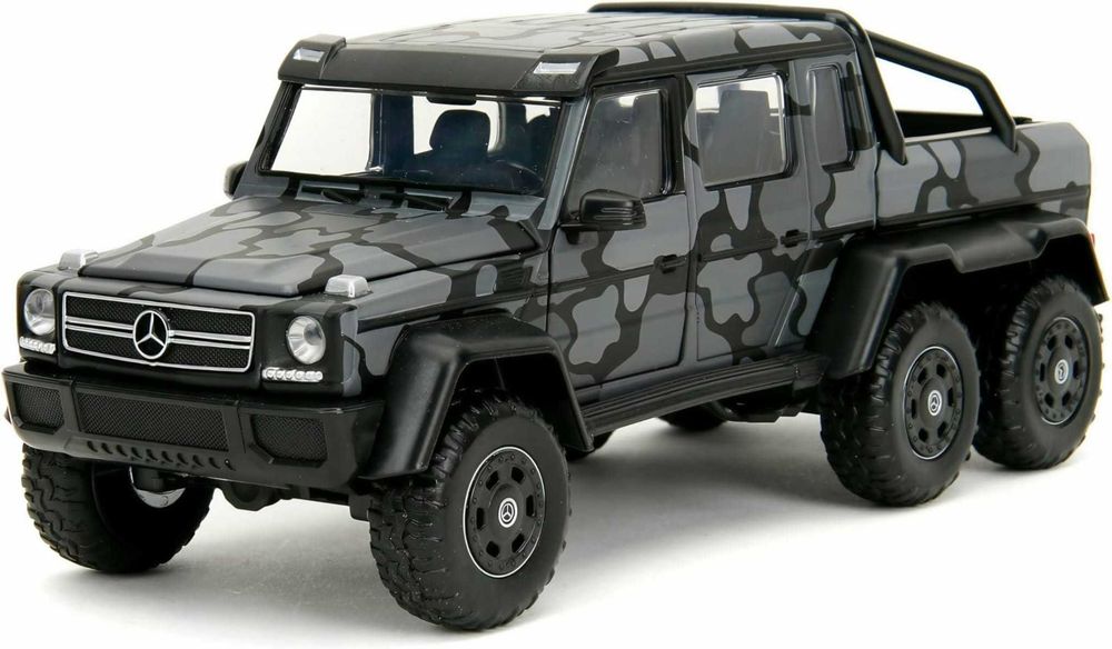 Macheta Mercedes-Benz G63 AMG 6×6 1:24 Jada Toys Pink Slips