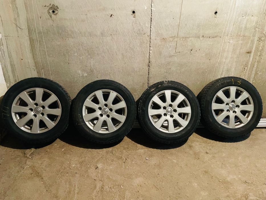 Диски от Камри 40 Вместе с шинами