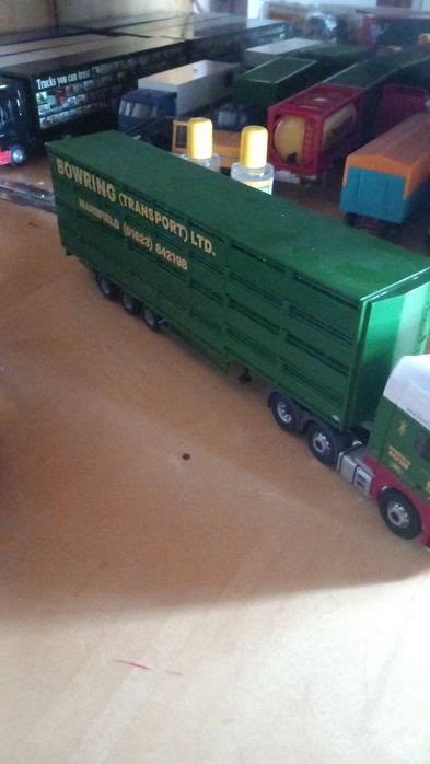 Machete 1/ 50 multe noi