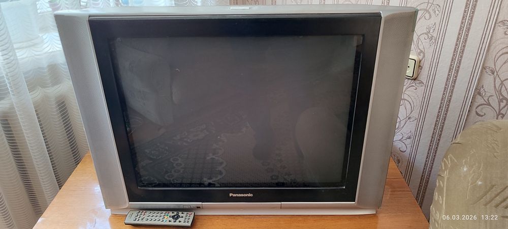 Продам телевизор Панасоник d-70