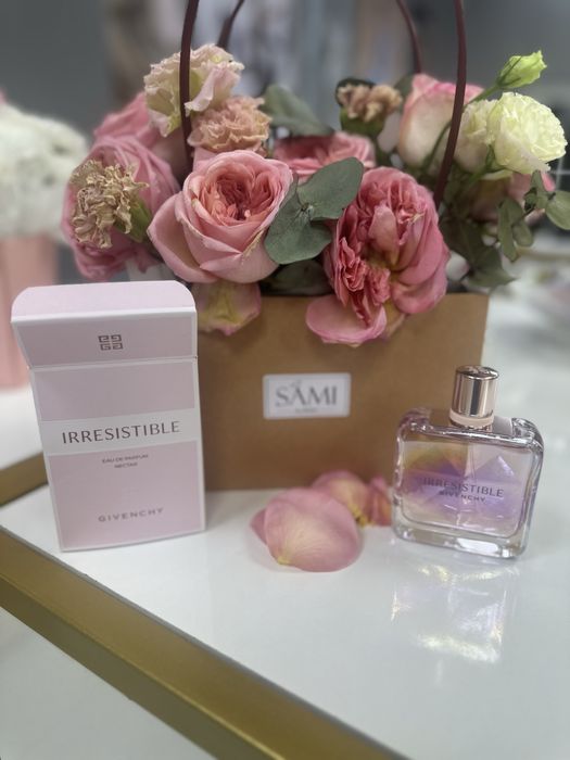 Продам новые духи Givenchy(новинка)