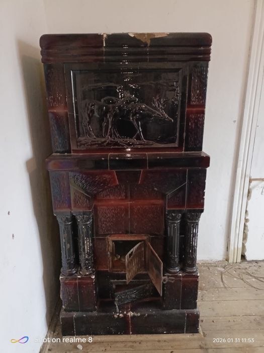 Soba teracota foarte veche, cu insertii