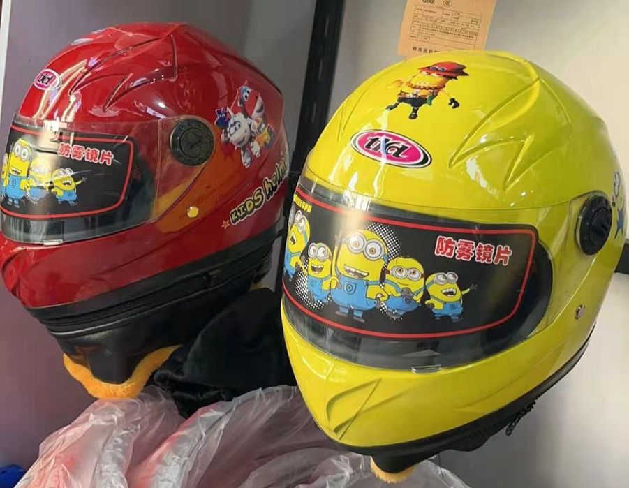 Каски детские кроссовые и шлемы