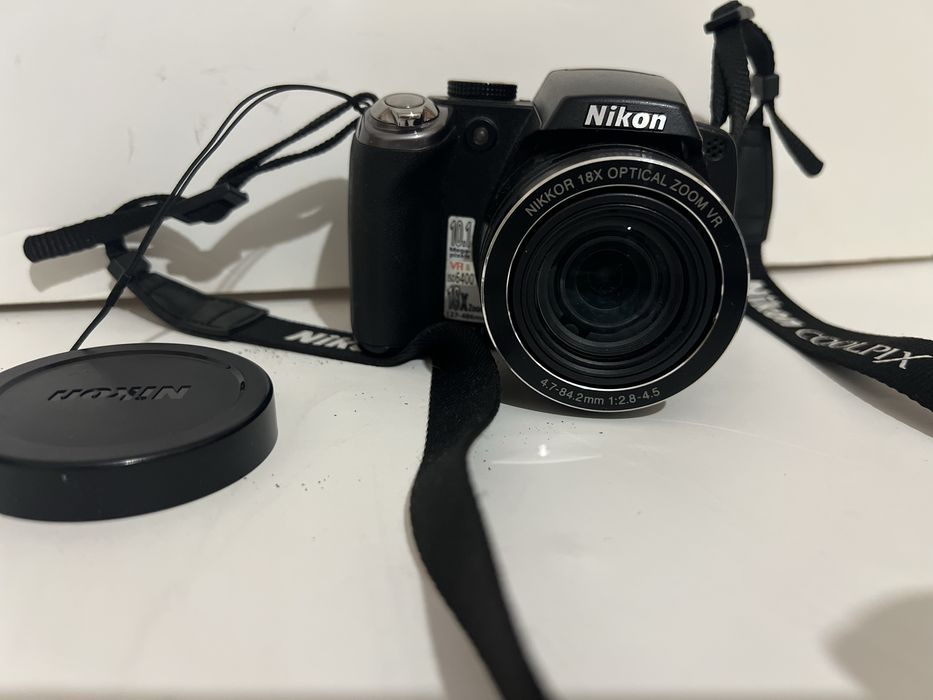 Фотоапарат Nikon Coolpix P80