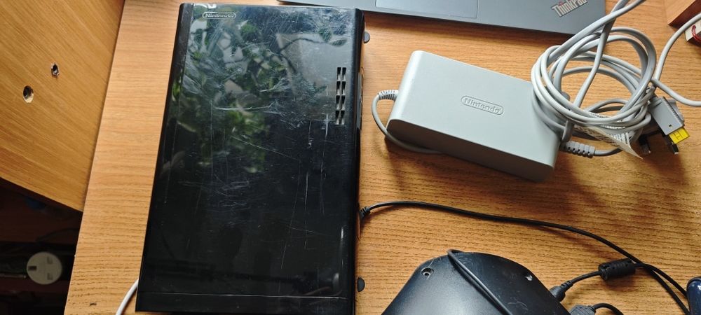 Nintendo wii u с планшетом и блоками питания