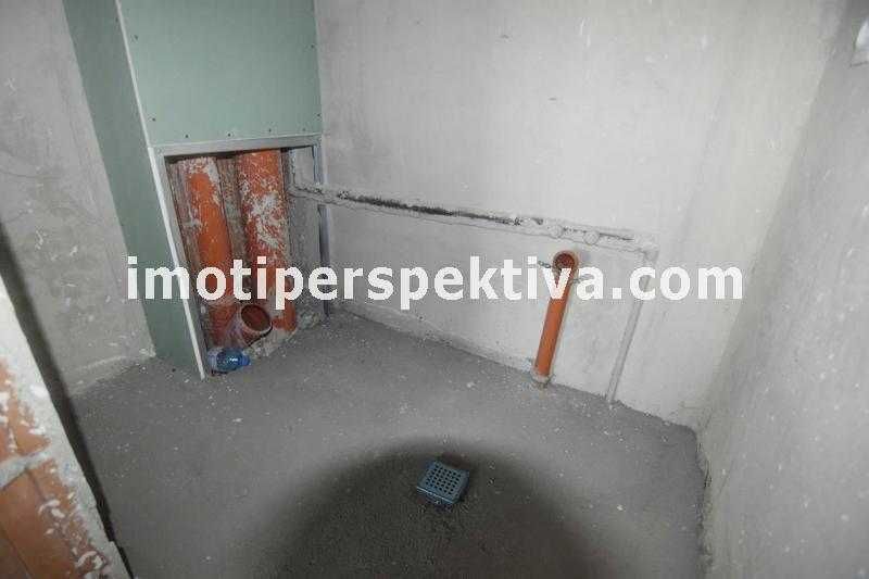 Продава се Тристаен апартамент в Пловдив, Кючук Париж - 101 кв.м за 1387 €/кв.м - Снимка #8