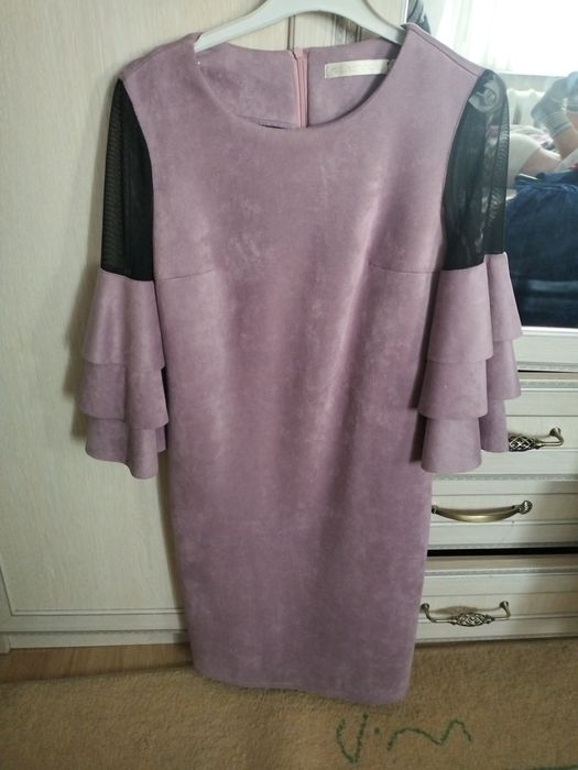 Продам нарядные платья