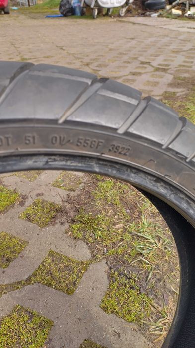 Продавам гума за мотор 120/70/17  Metzelerr