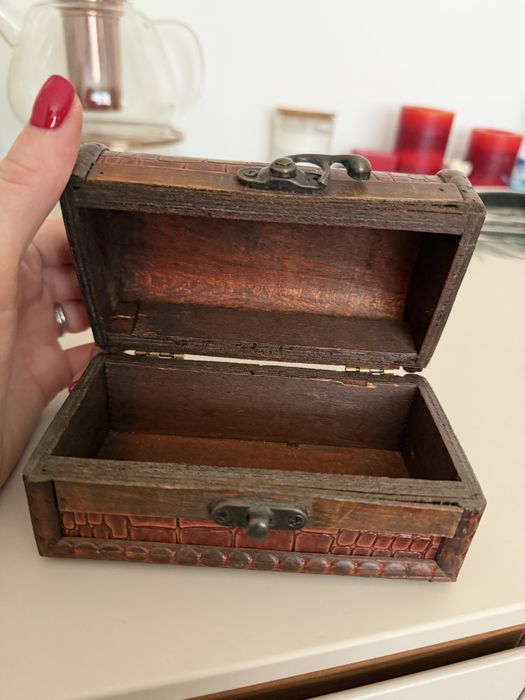 Малък сандък за джунджурийки