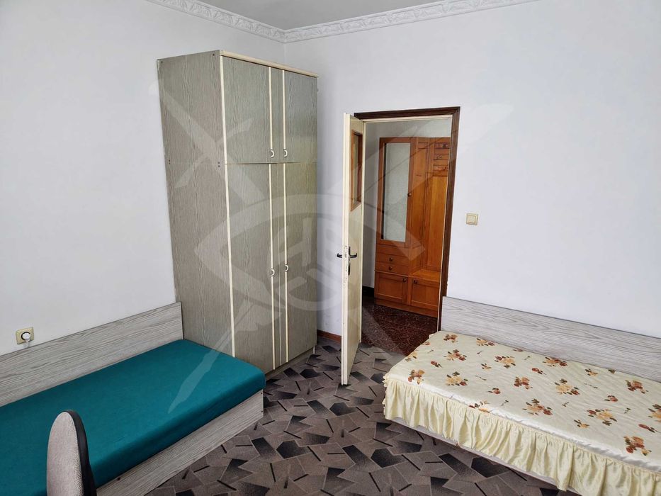 Продава се Тристаен апартамент в Средец - 75 кв.м за 974 €/кв.м - Снимка #5