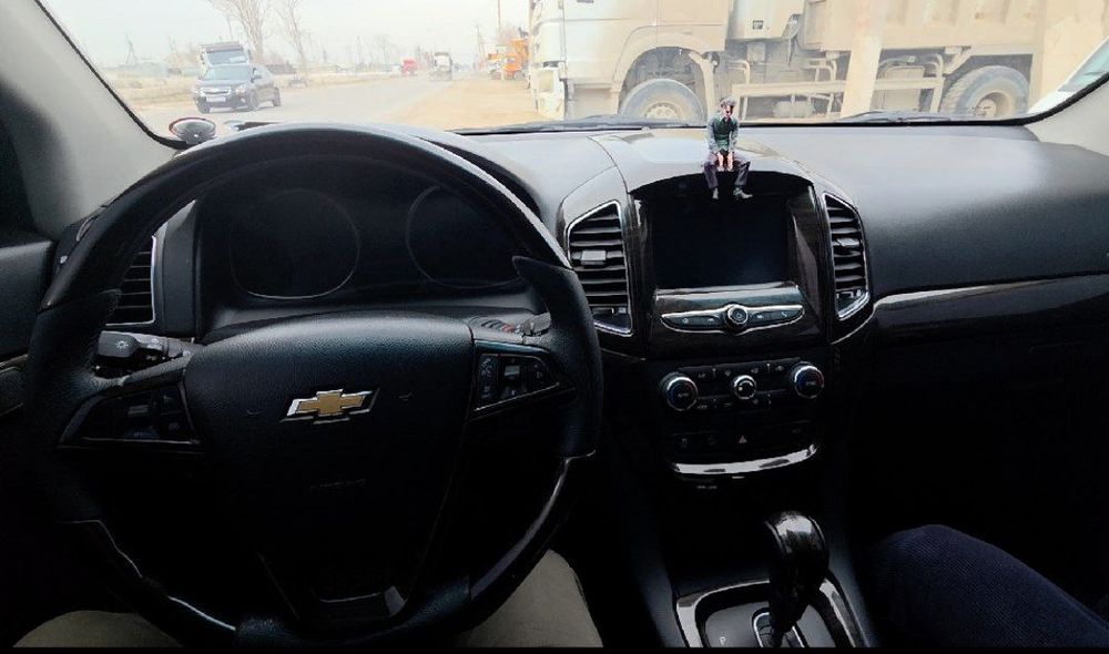 Сурочни сотилади янгидек