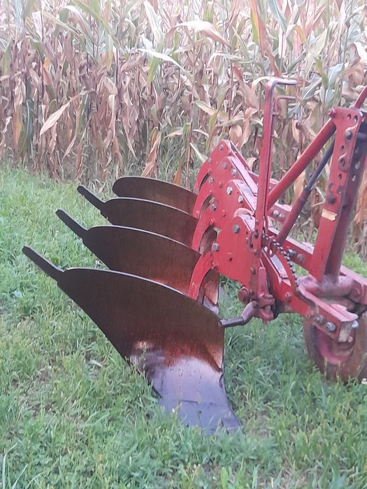 Keverland cu 4 brazde