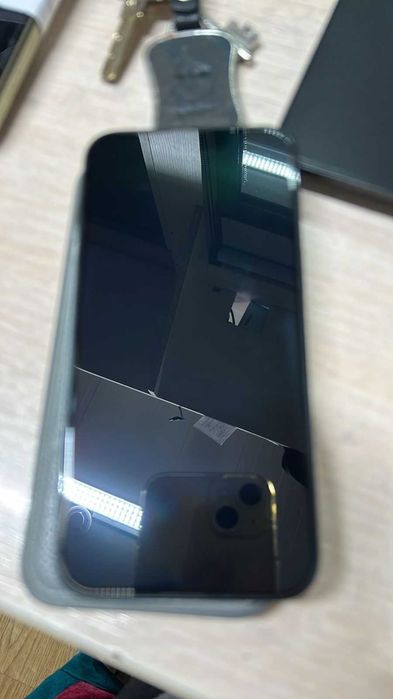 Apple iPhone 13  128гб (Алматы) 896742