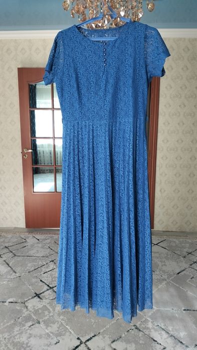 Продам вечерние платья