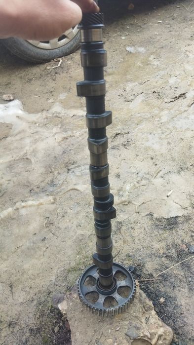 Авто запчас Ауди с4