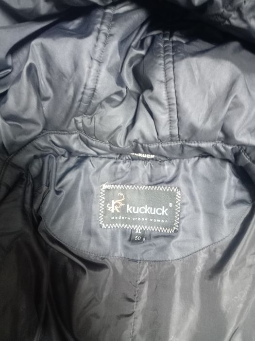 Сросно продам куртки женские