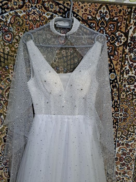 Платье свадебное