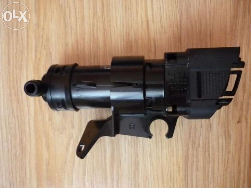 Дюза за фар на Мазда МХ5