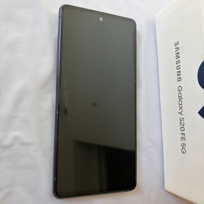 Vând Samsung S20 FE 128 GB