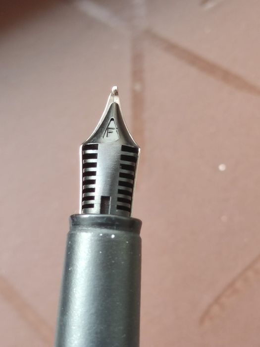 Stilou Parker Frontier - Made in USA (1999) - Peniță F - Raritate