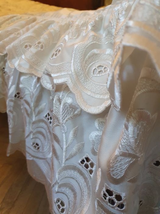 Продам покрывало со шторами