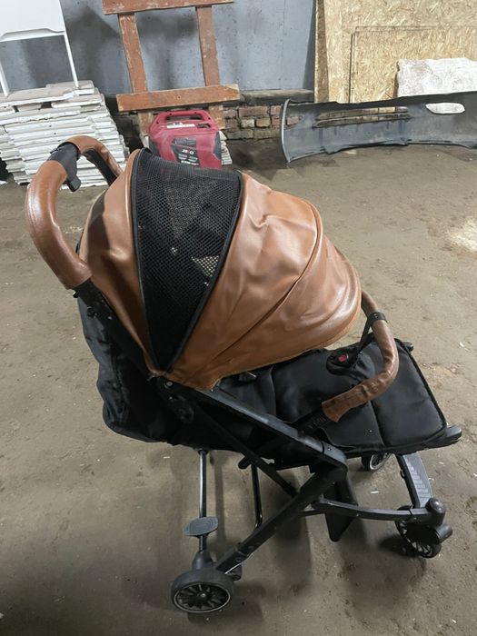 Продам коляску прогулочную