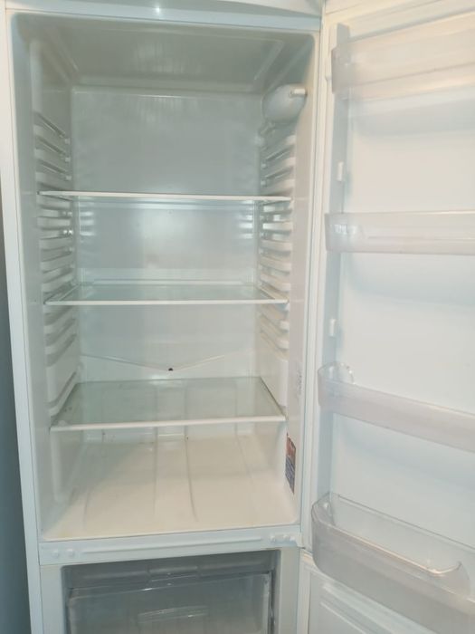 Продаётся  холодильник