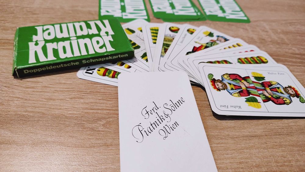 Австрийски карти на фирма Платник