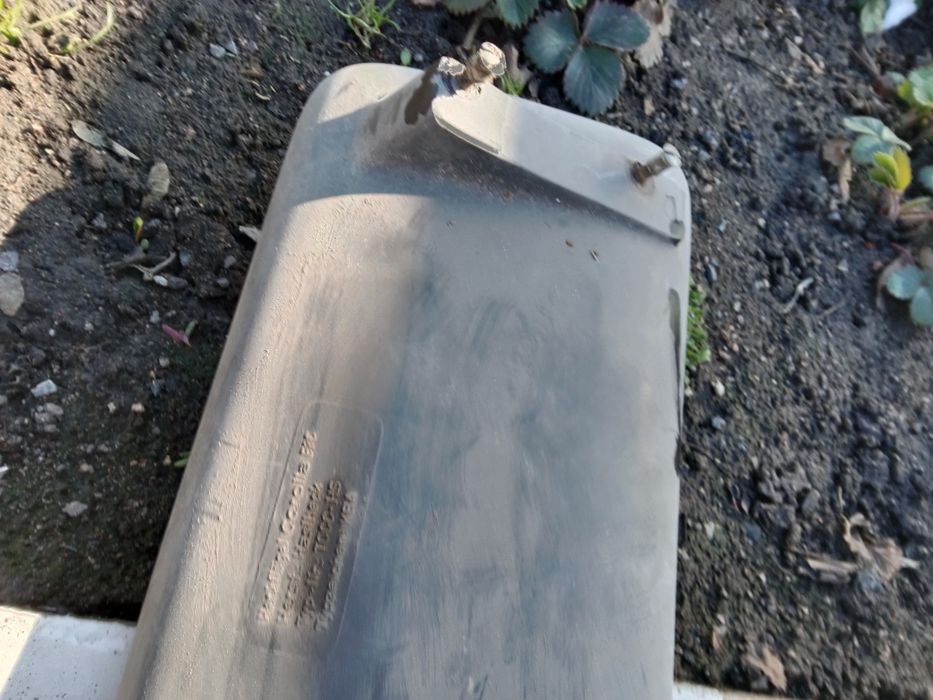 Спойлер на Тайота Королла