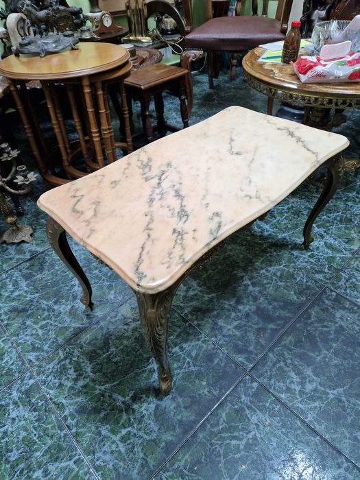 Чудесна английска бронзова белгийска масичка с оникс