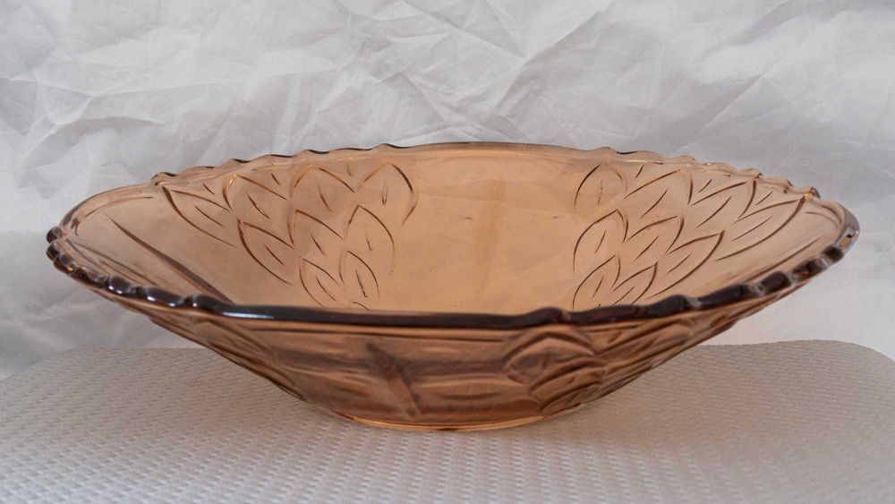 Стъклени чаши, чинии, купи, купички, тави, Кристални купички и чаши