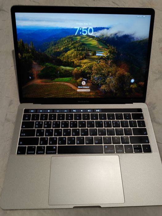 MacBook Pro 13" 2018, i5 8/256GB