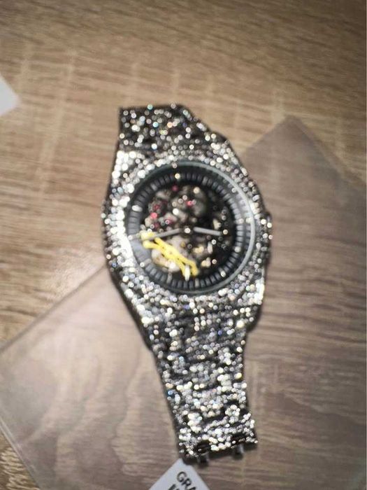 Диамантен Автоматичен Скелетон Часовник със Сертификат