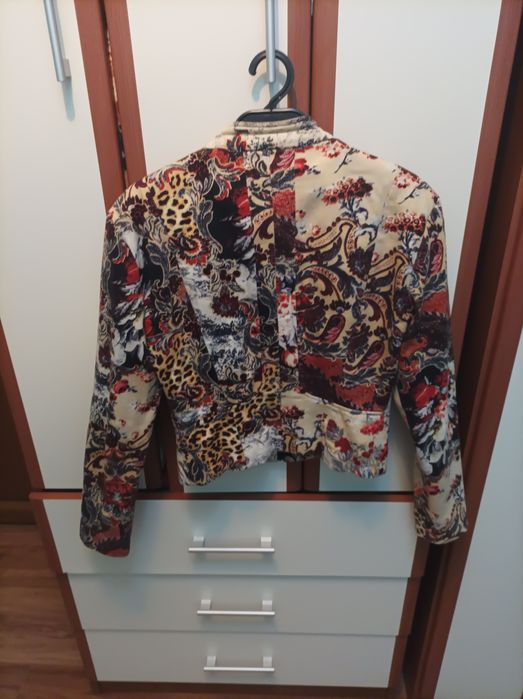 Дамски сака само за 10лв.